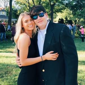 Meet your Posher, Sabrina